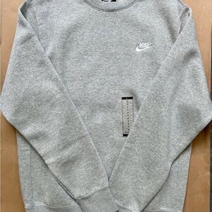 Nike Club Fleece Men's Light Gray Crewneck Sweater